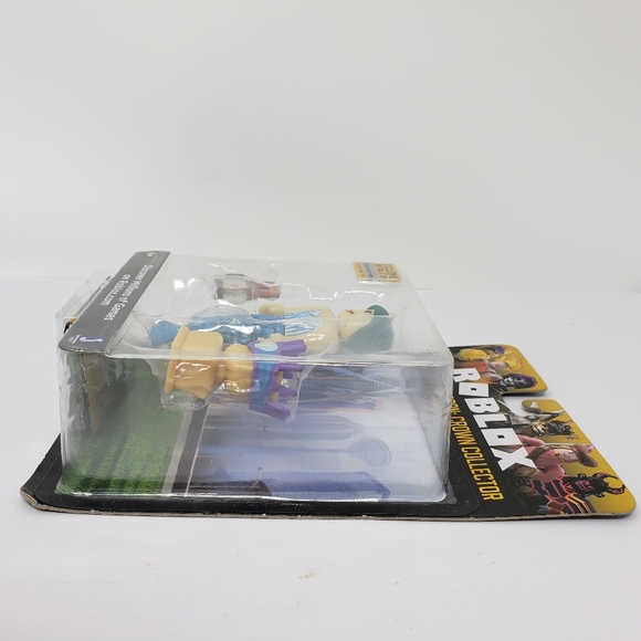 Robolox Neverland Lagoon Crown Collector Toy Figure Sealed - Picture 4 of 6